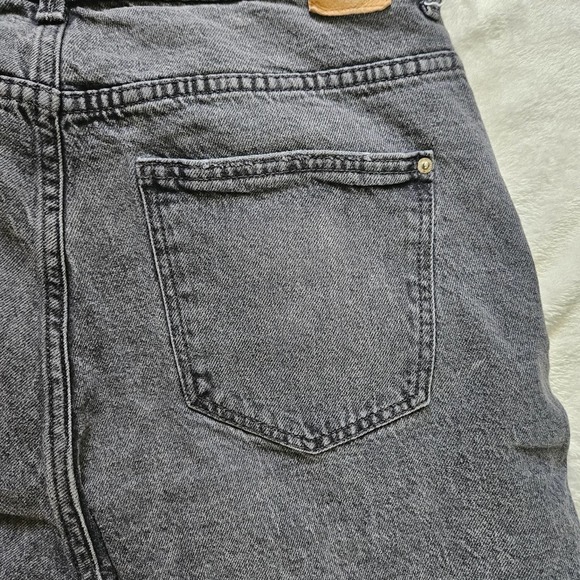 Zara High Rise Mom Jeans Washed Out Black Size 12 - Picture 9 of 10